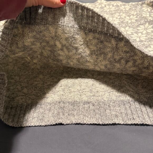 Vintage 70s Norwegian made in Norway 100% wool gray snowflake sweater size M - Picture 4 of 9